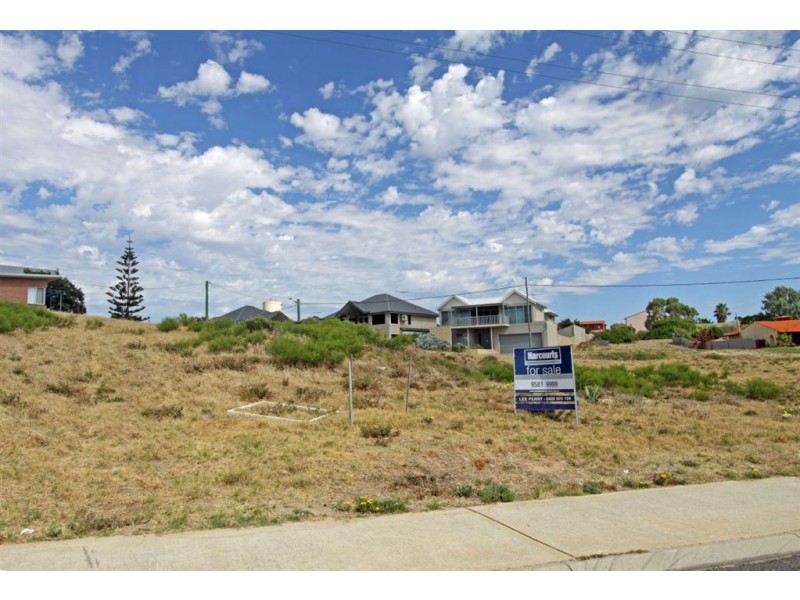 39 Halls Head Parade, Halls Head WA 6210
