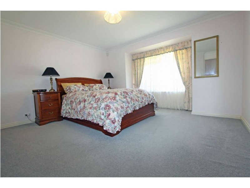 63 Ronsard Drive, San Remo WA 6210