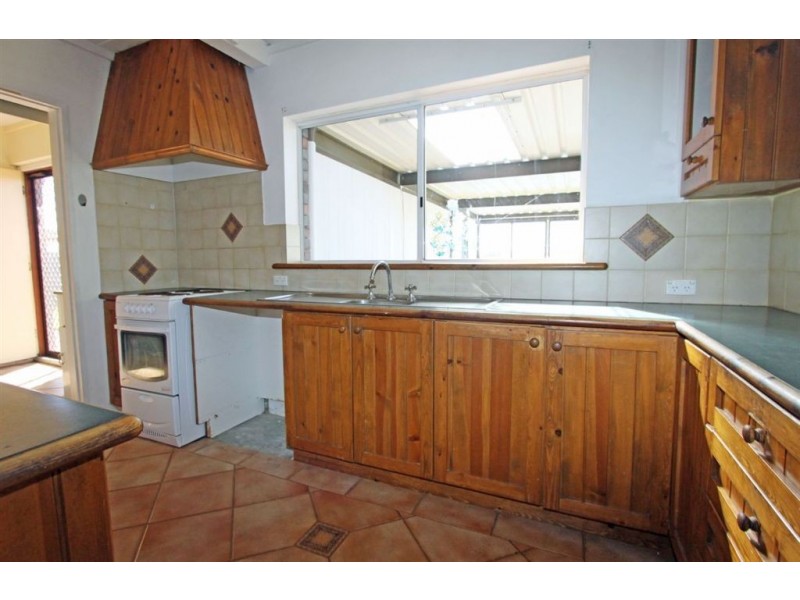 12 Sievewright Street, Silver Sands WA 6210