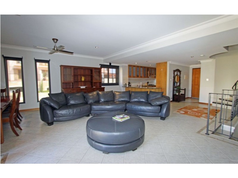 73/18 Port Quays, Wannanup WA 6210