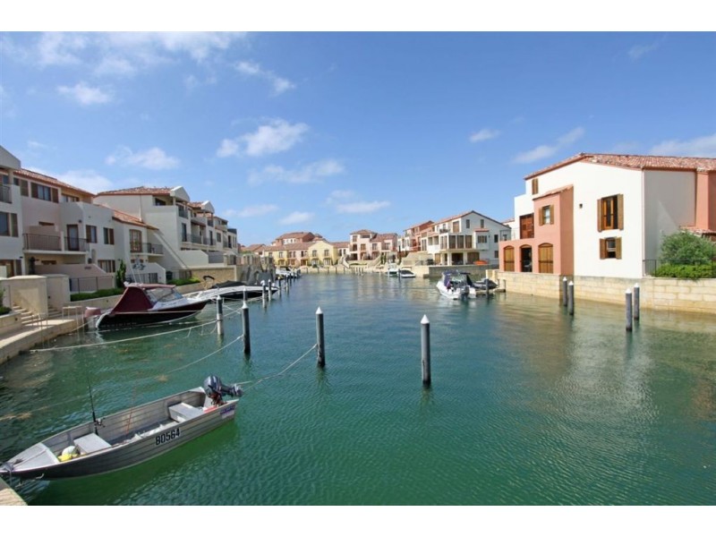 73/18 Port Quays, Wannanup WA 6210