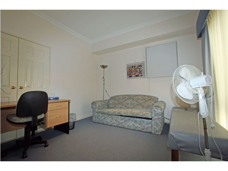 1/28 Spinnaker Quays, Mandurah WA 6210