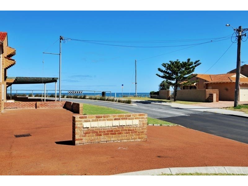 1/139 Ormsby Terrace, Silver Sands WA 6210