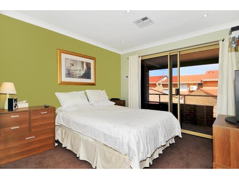 1/139 Ormsby Terrace, Silver Sands WA 6210