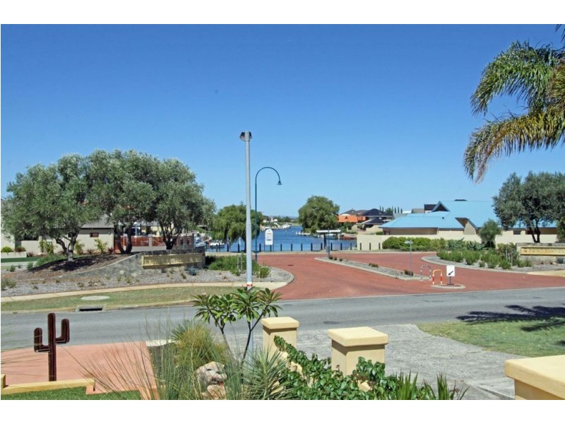 64 McLarty Road, Halls Head WA 6210