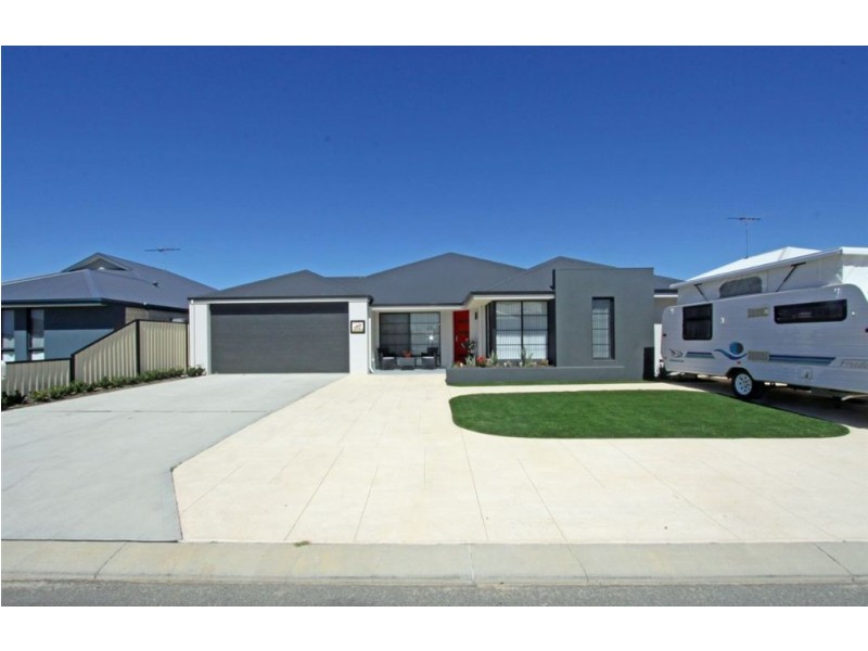 24 Nellie Green, Dudley Park WA 6210