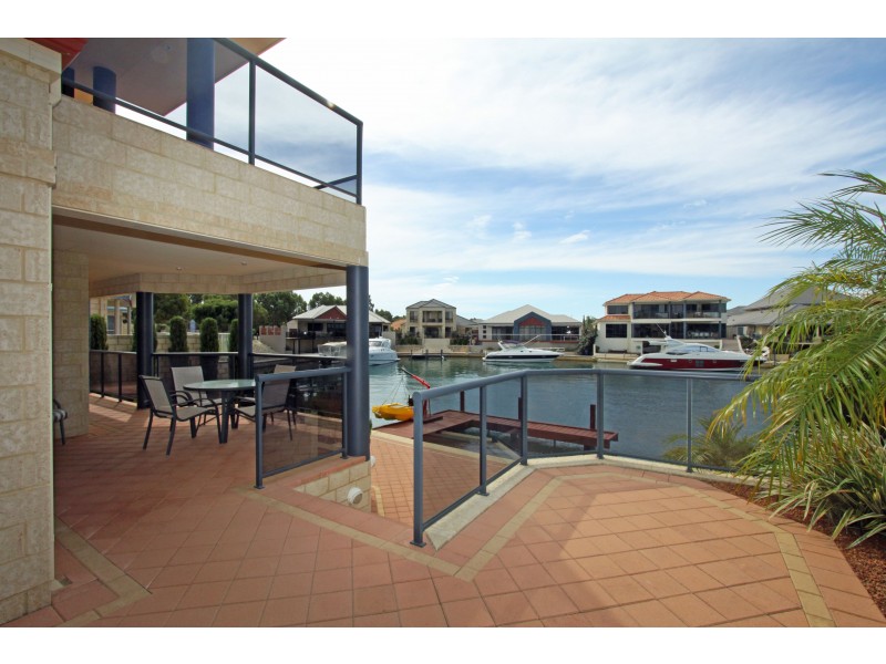 20 Santavea Mews, Halls Head WA 6210