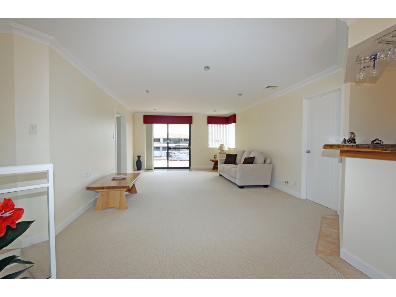 20 Santavea Mews, Halls Head WA 6210