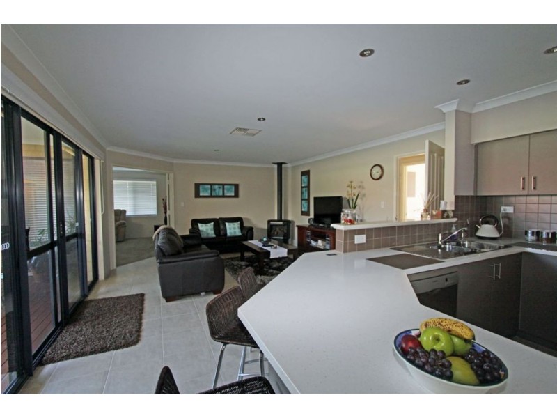 3 Levens Way, Erskine WA 6210