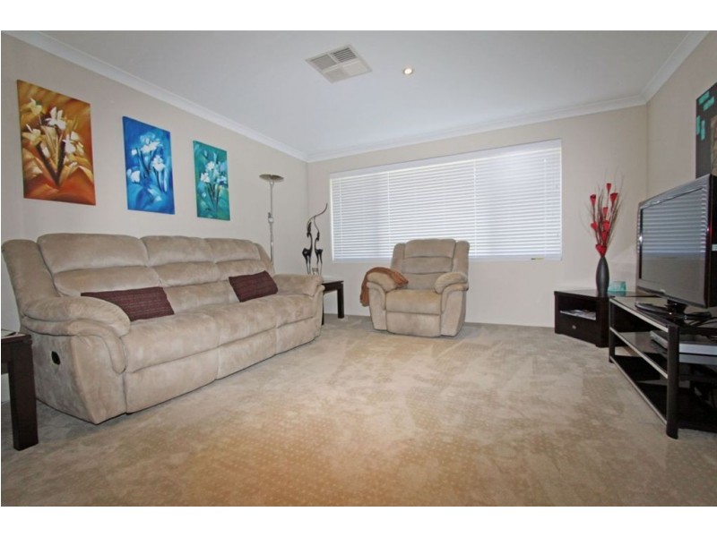 3 Levens Way, Erskine WA 6210