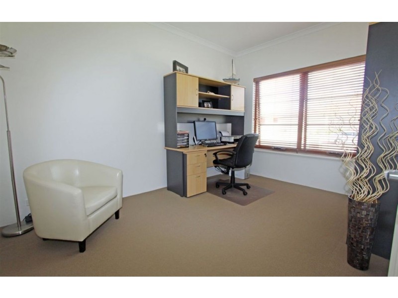 62 Lord Hobart Drive, Madora Bay WA 6210