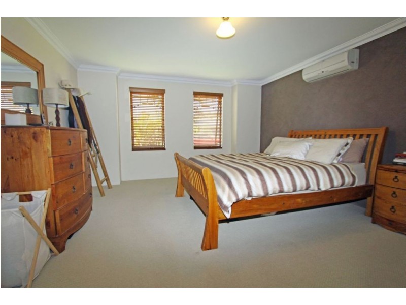 4 Levens Way, Erskine WA 6210