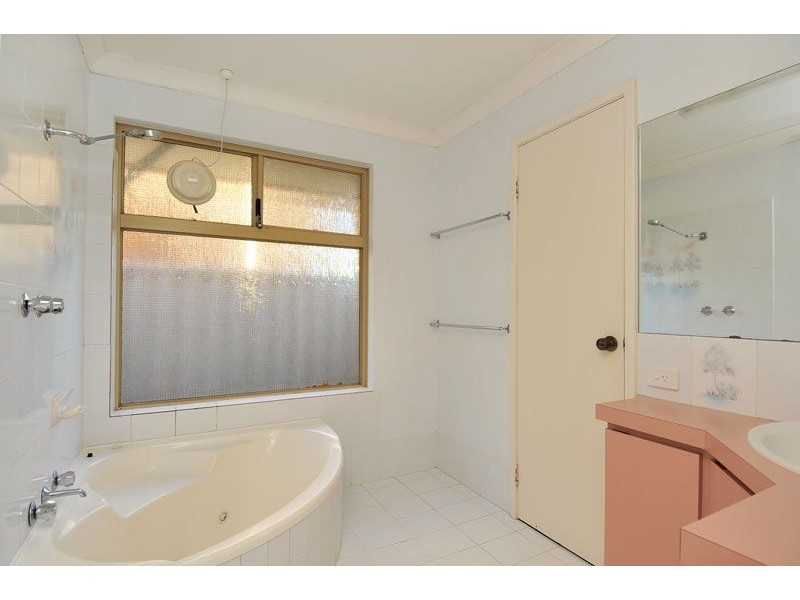 22 Seawind Drive, Silver Sands WA 6210