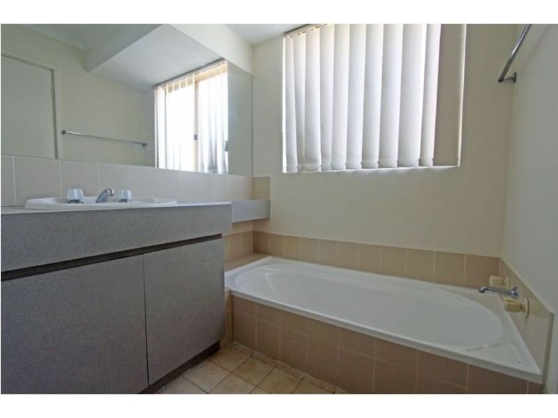 2/35 Service Street, Mandurah WA 6210