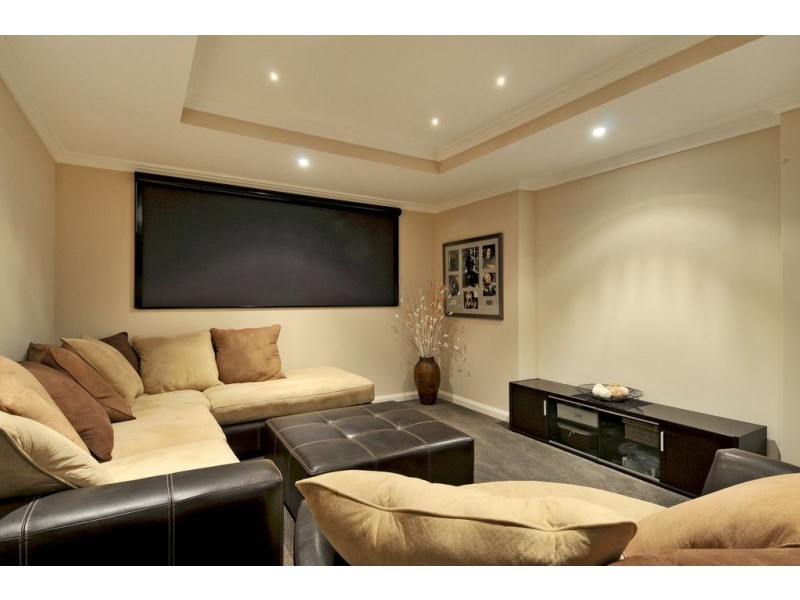 24 Twilight Court, Dudley Park WA 6210