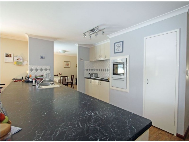 29 Hungerford Avenue, Halls Head WA 6210