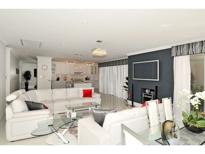 31/1 Breakwater Parade, Mandurah WA 6210