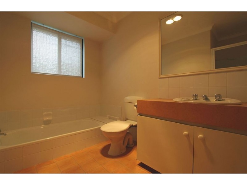 52 Glencoe Parade, Halls Head WA 6210