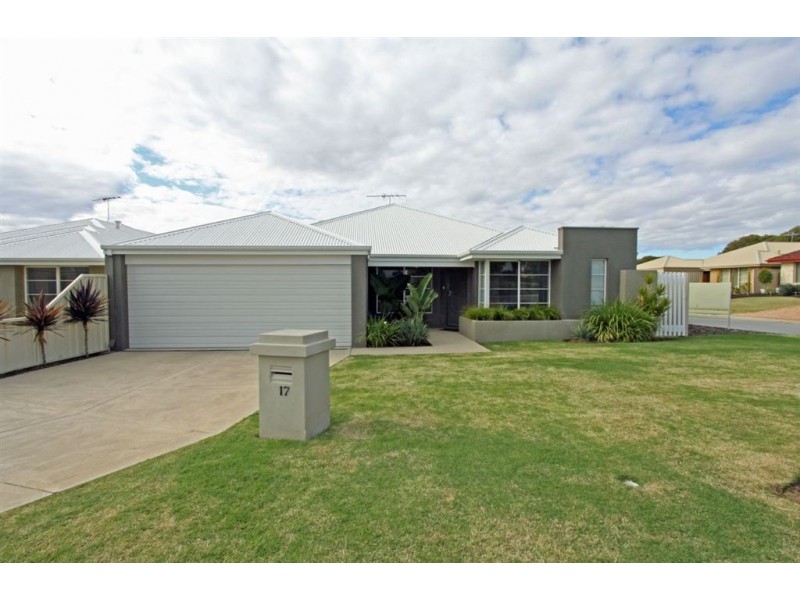 17 Pingle Drive, Greenfields WA 6210