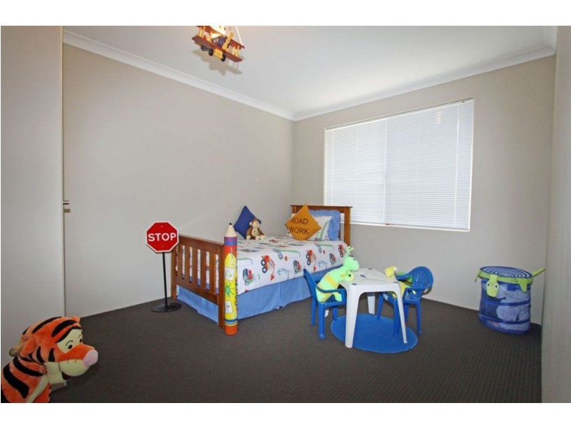 17 Pingle Drive, Greenfields WA 6210