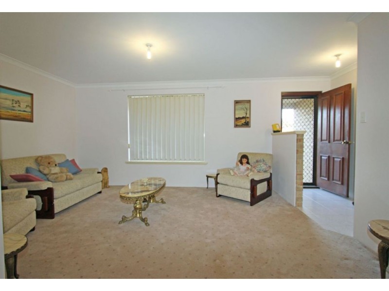 4 Neil Place, Waroona WA 6215