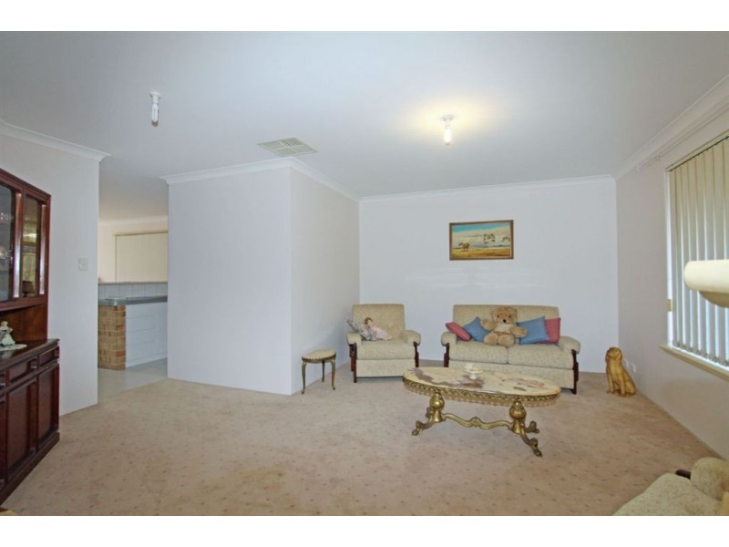 4 Neil Place, Waroona WA 6215