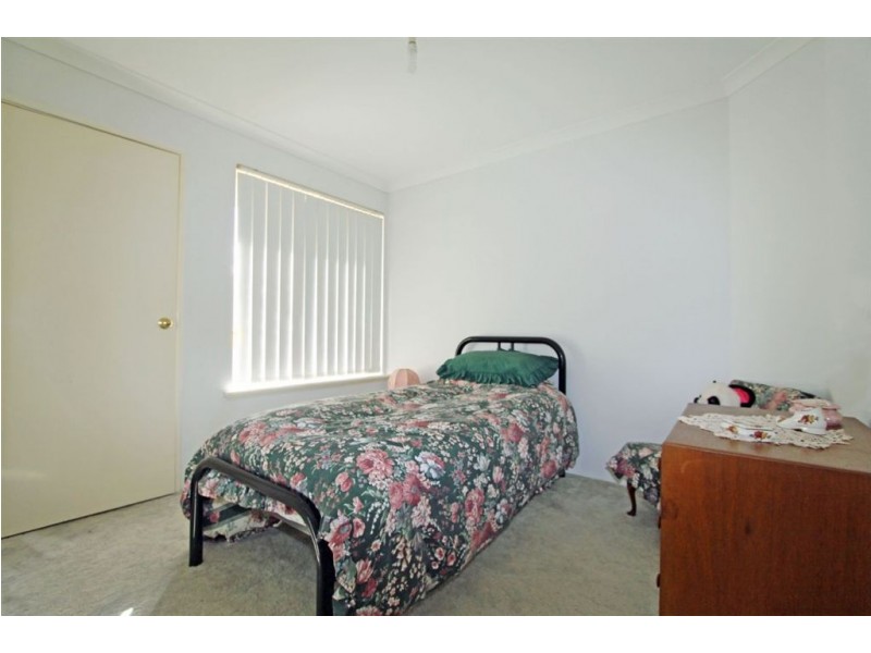 4 Neil Place, Waroona WA 6215