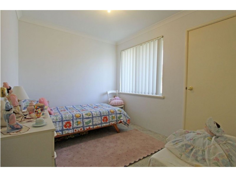 4 Neil Place, Waroona WA 6215