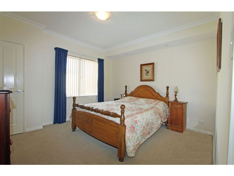 11 Shelduck Way, Dudley Park WA 6210