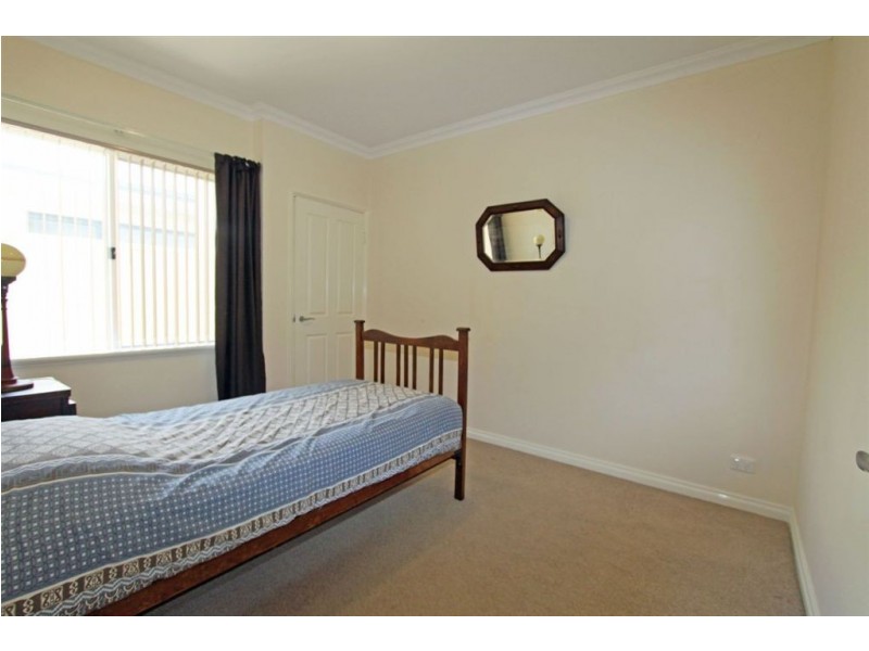 11 Shelduck Way, Dudley Park WA 6210