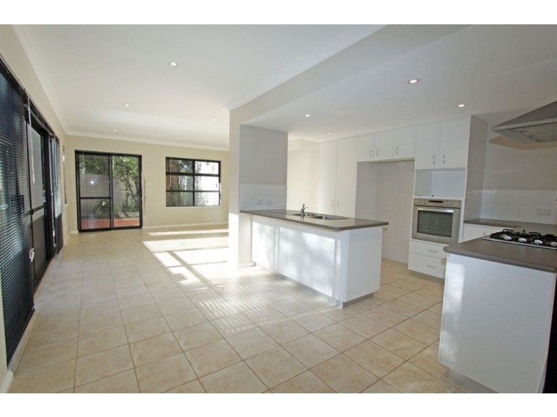 16/1 Marina Quay Drive, Erskine WA 6210