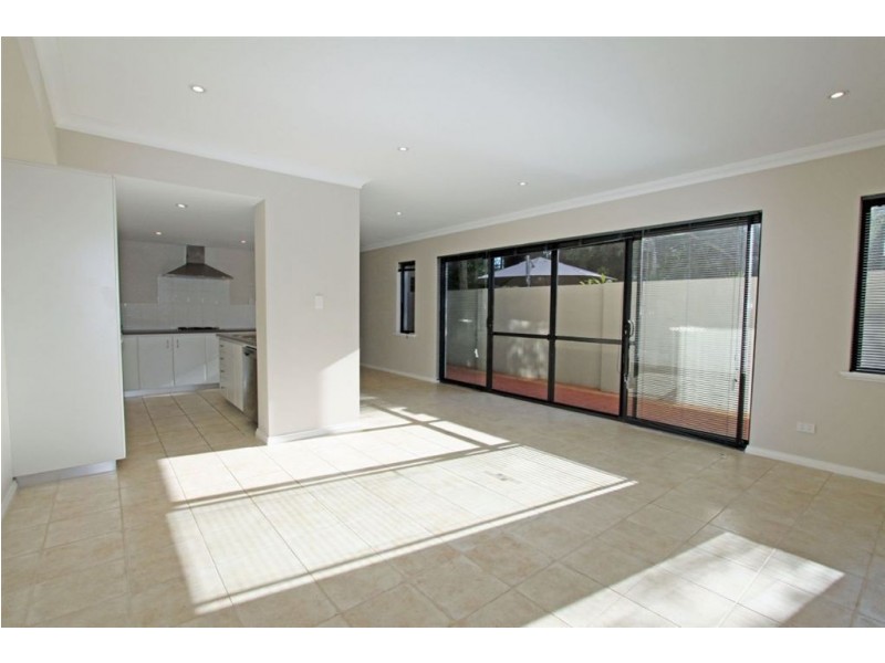 16/1 Marina Quay Drive, Erskine WA 6210