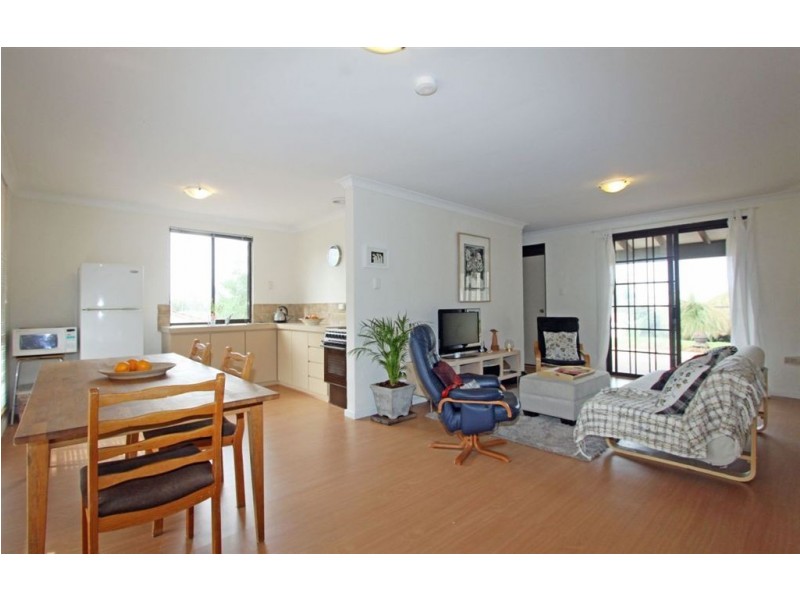 41 Yeedong Road, Falcon WA 6210