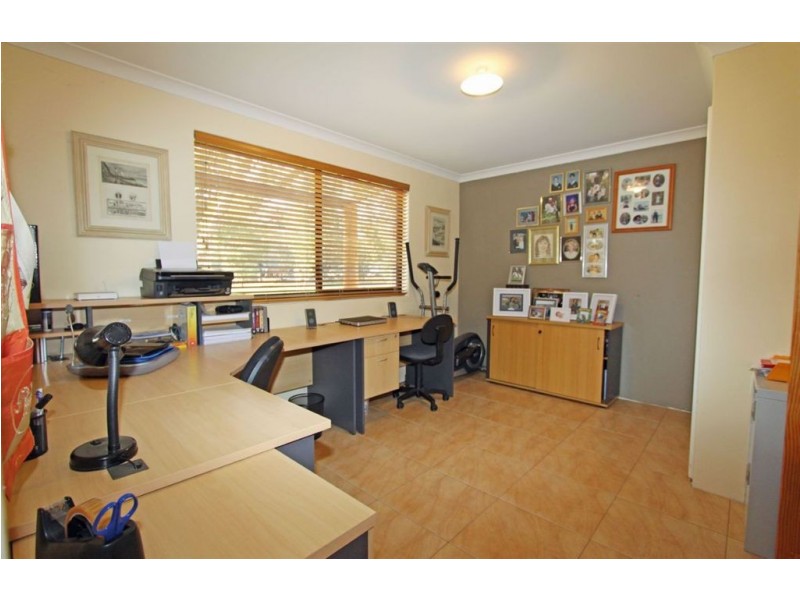 275 Mulga Drive East, Parklands WA 6180