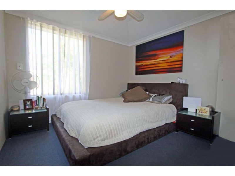 8 Clipper Way, Halls Head WA 6210