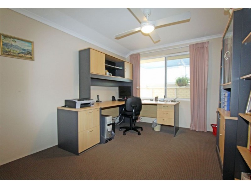 36 Mariners Cove Drive, Dudley Park WA 6210