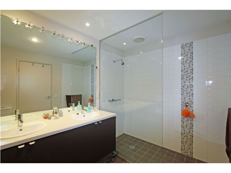 1 Portland Pass, Meadow Springs WA 6210