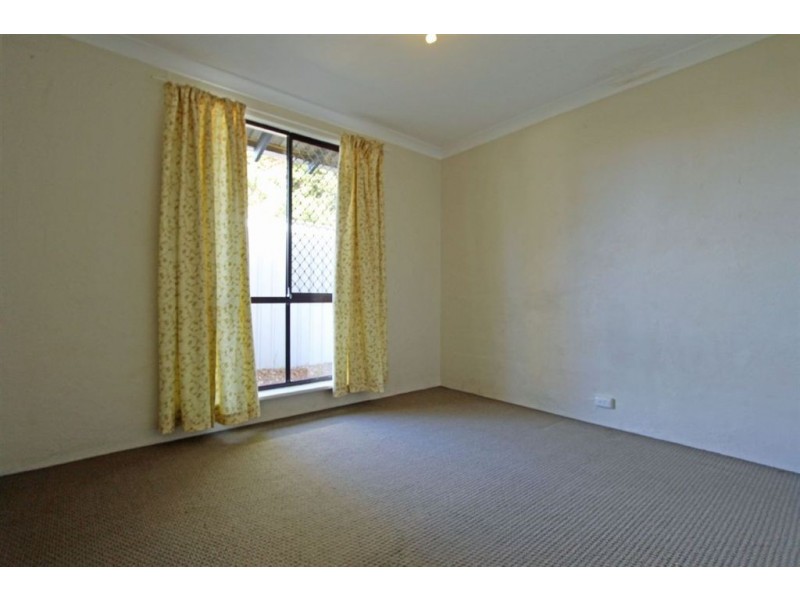 1 Inverell Place, Greenfields WA 6210
