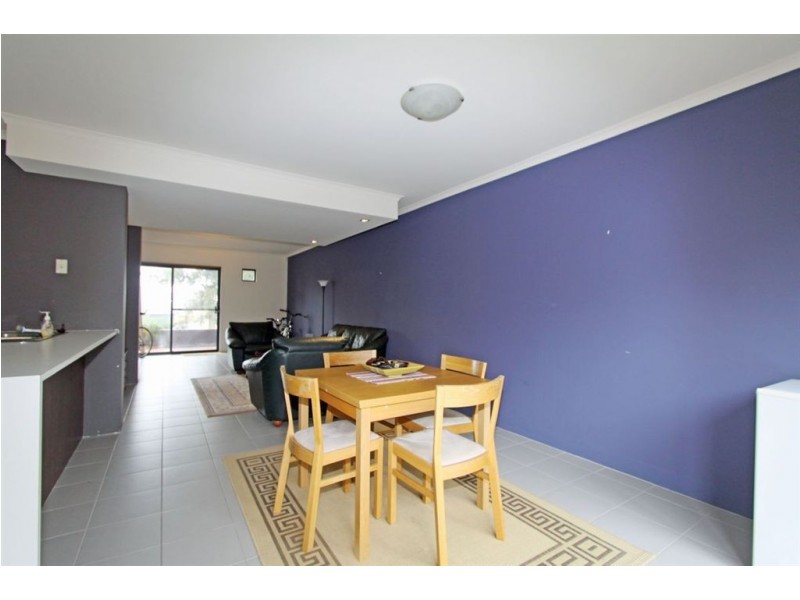 49/1 Mariners Cove Drive, Dudley Park WA 6210