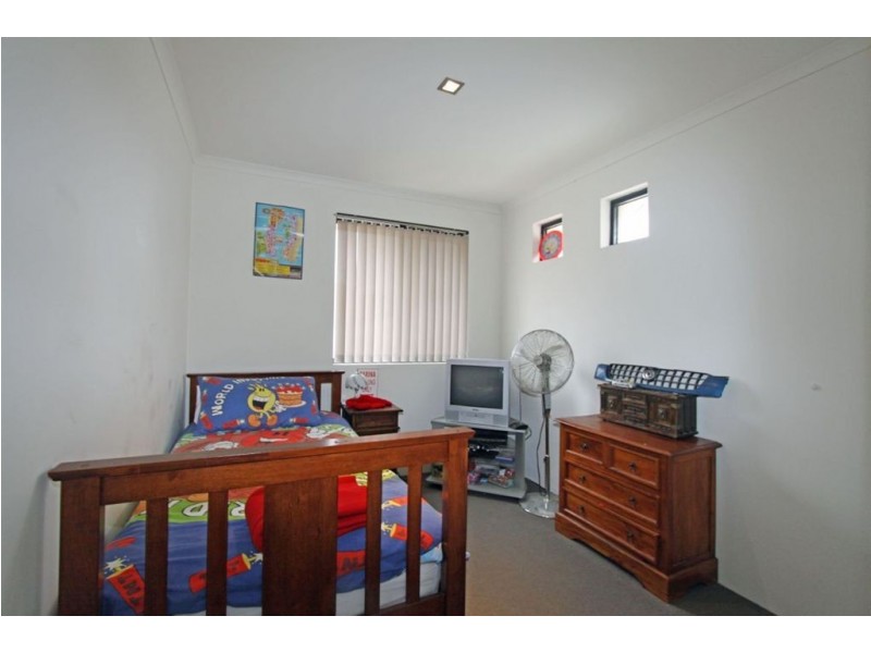 49/1 Mariners Cove Drive, Dudley Park WA 6210