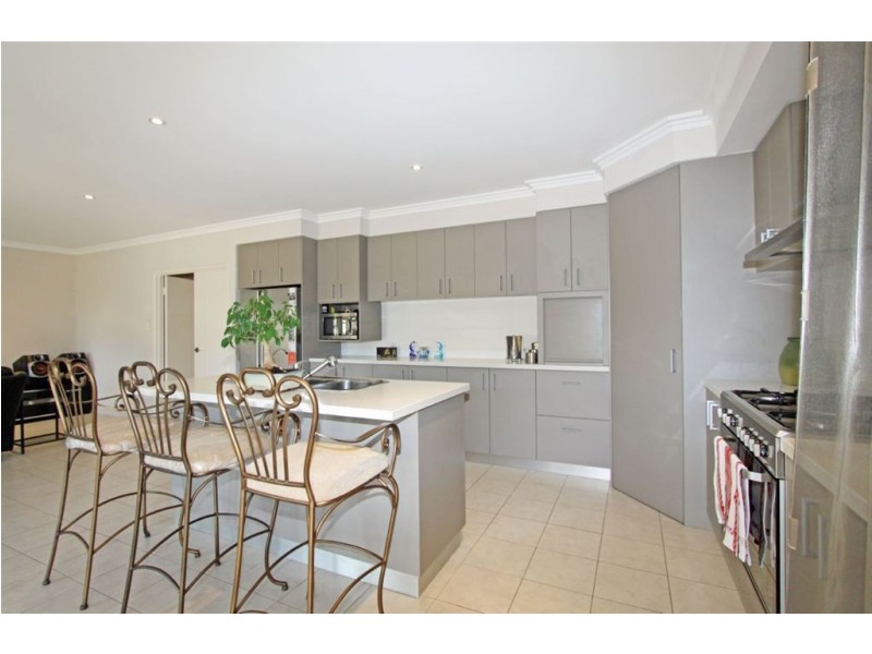 16 Bush View, Wannanup WA 6210