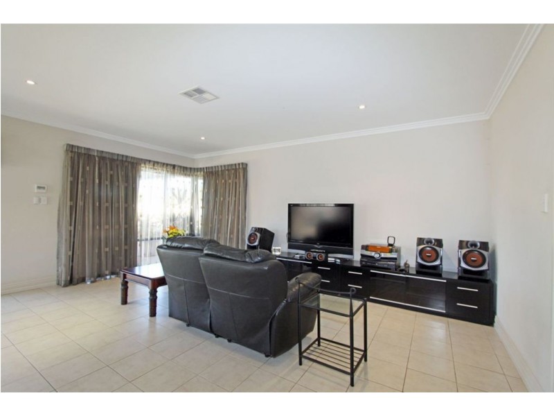 16 Bush View, Wannanup WA 6210