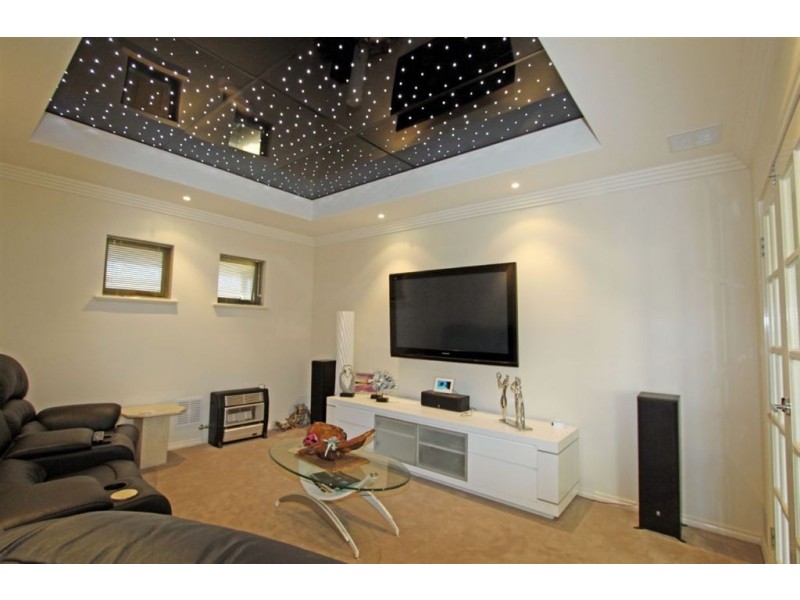 30 Tranquility Way, Halls Head WA 6210