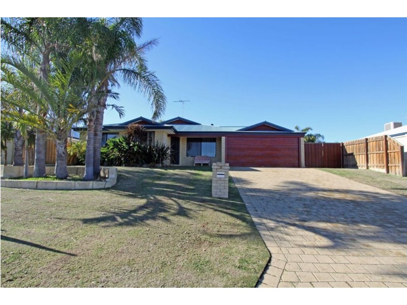 8 Discovery Cove, Halls Head WA 6210