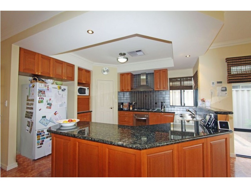 53 Ronsard Drive, San Remo WA 6210