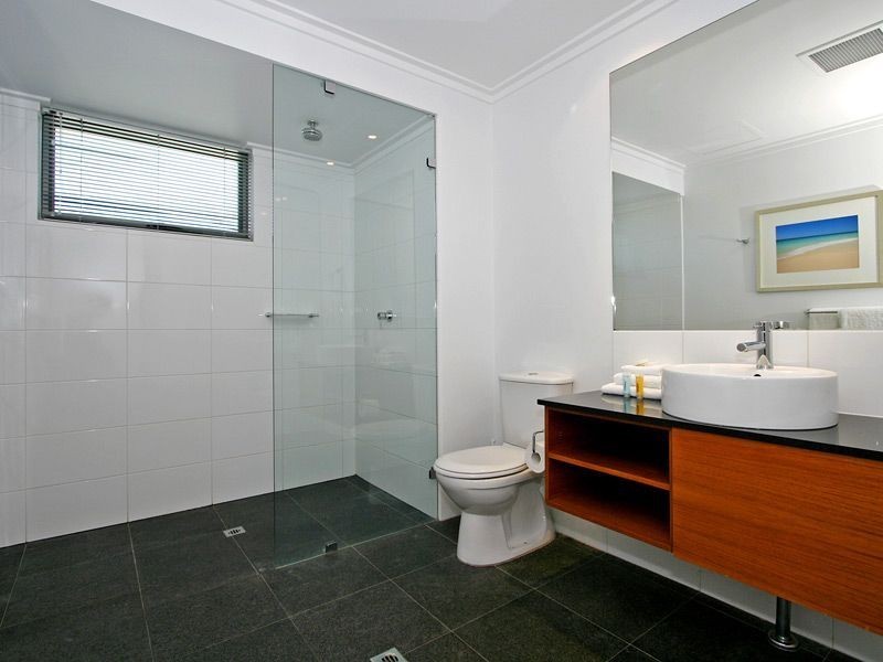 306/16 Dolphin Drive, Mandurah WA 6210