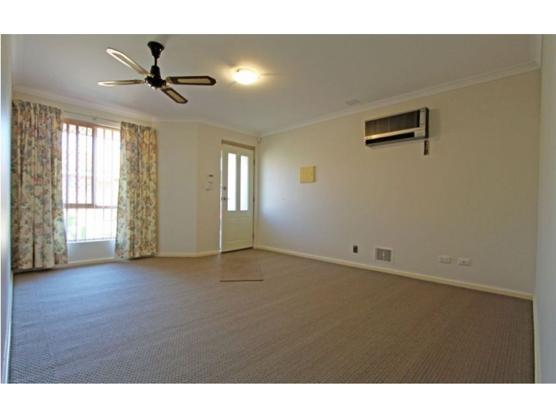 2/64 Sutton Street, Mandurah WA 6210