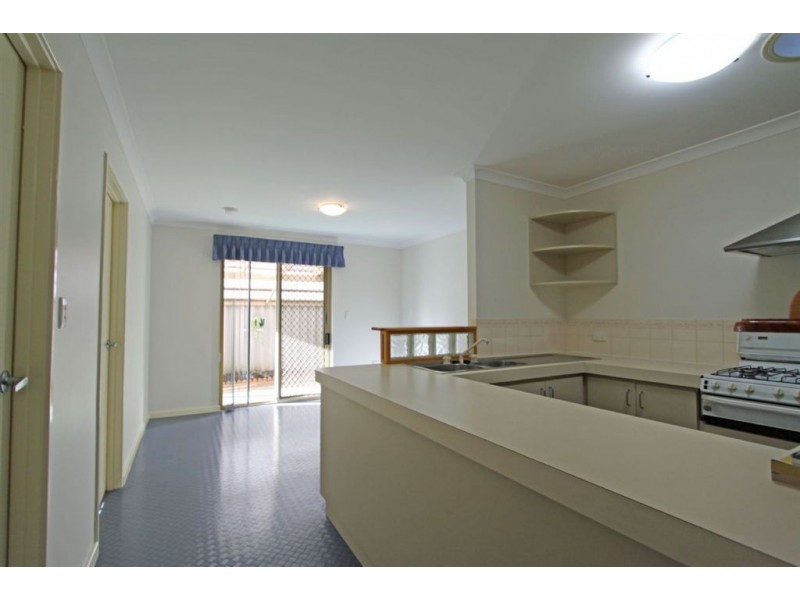 2/64 Sutton Street, Mandurah WA 6210