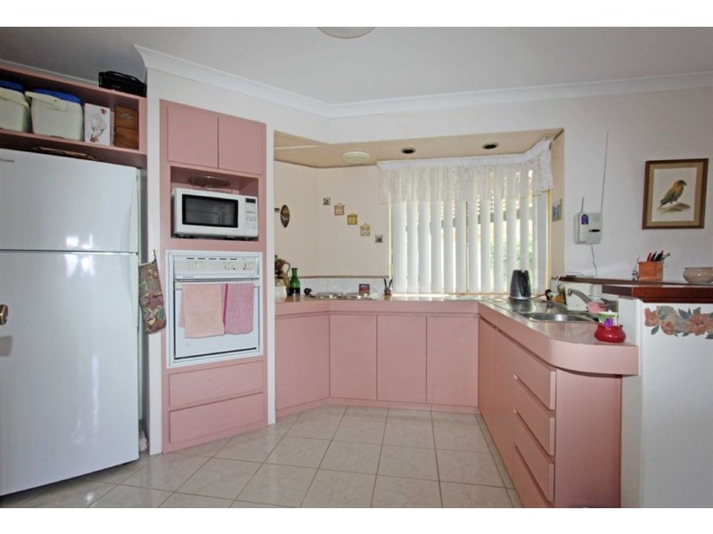 2/5 Fulmar Place, Halls Head WA 6210