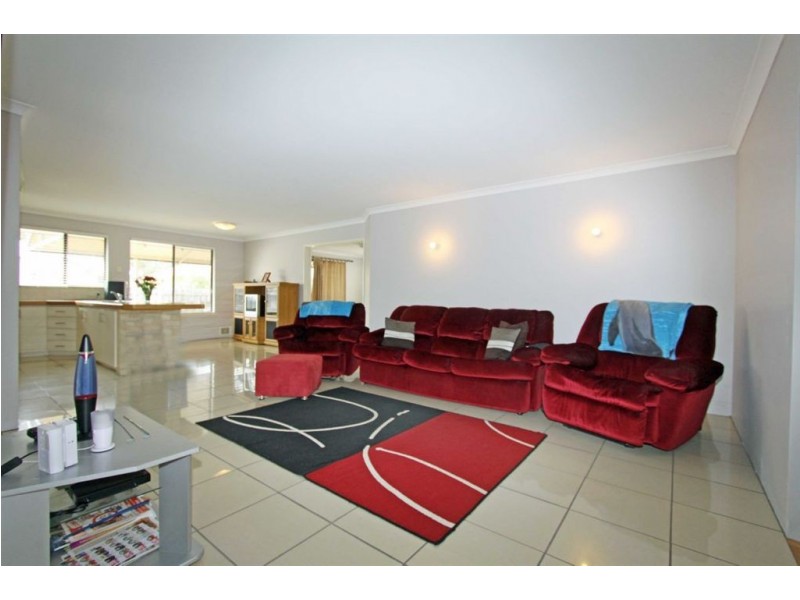 7 Mayfair Mews, Meadow Springs WA 6210